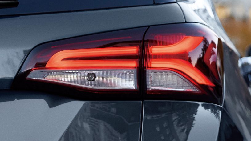 2022 Chevrolet Equinox: Exterior Rear Lamps