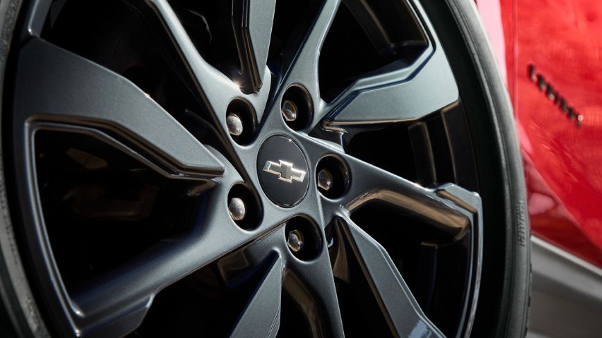 2022 Chevrolet Equinox: RS Wheel